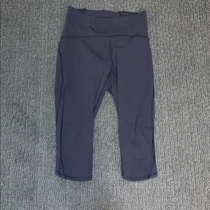 Lululemon crops